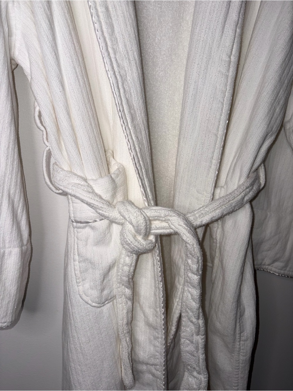 Women's White Robe - Picture 3 of 14